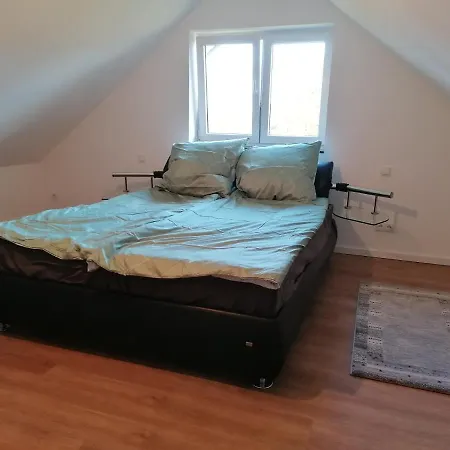 Apartment Gemuetliche Auf 2 Etagen *